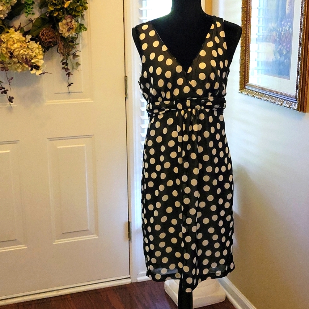 Jonathan Martin black white polka dot sleeveless dress lined v neck size 8 EUC